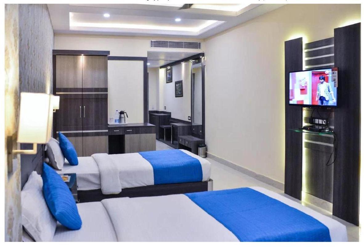 Puja Residency Hotel Varanasi Exterior foto