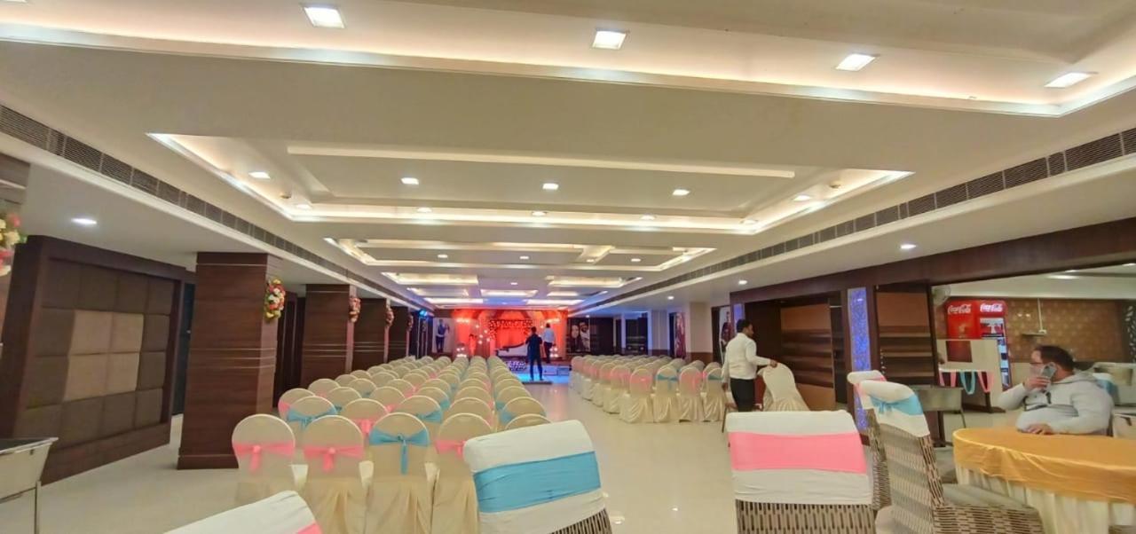 Puja Residency Hotel Varanasi Exterior foto