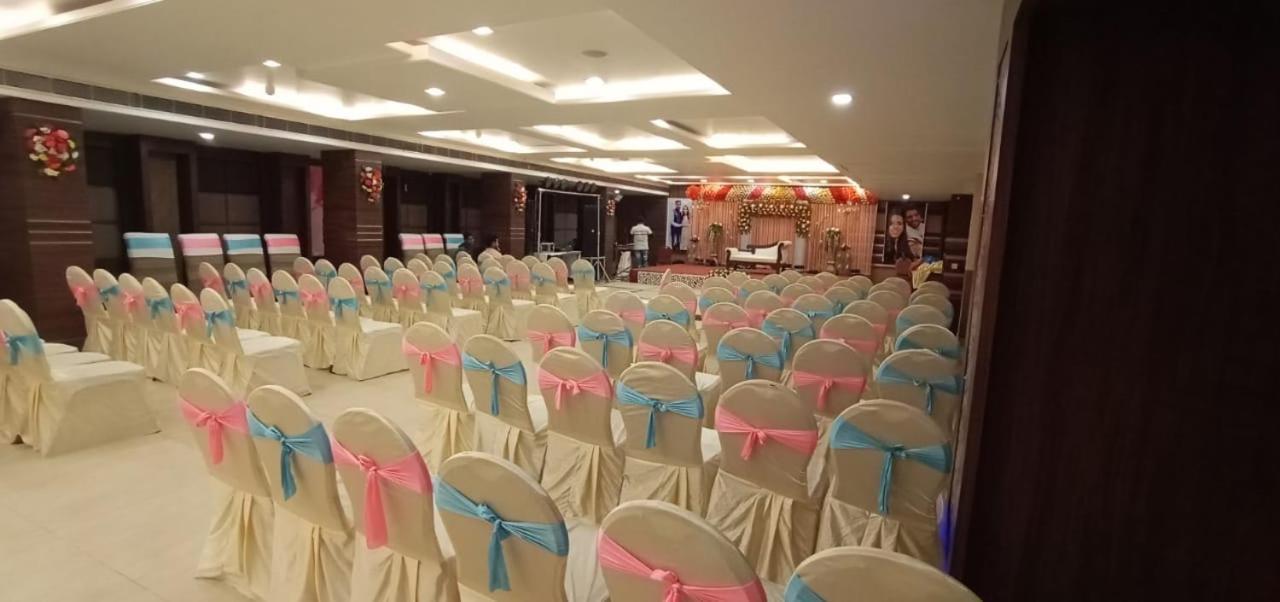 Puja Residency Hotel Varanasi Exterior foto