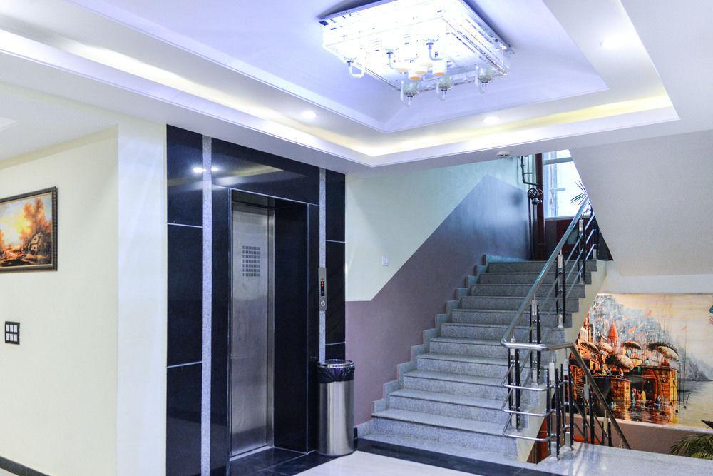 Puja Residency Hotel Varanasi Exterior foto