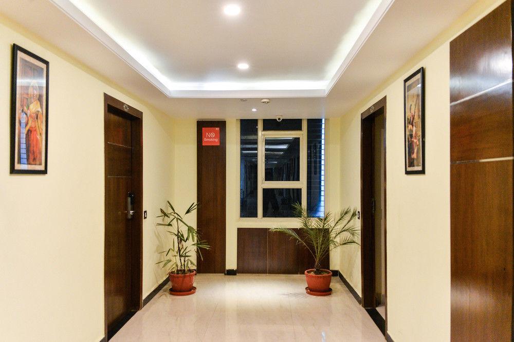 Puja Residency Hotel Varanasi Exterior foto
