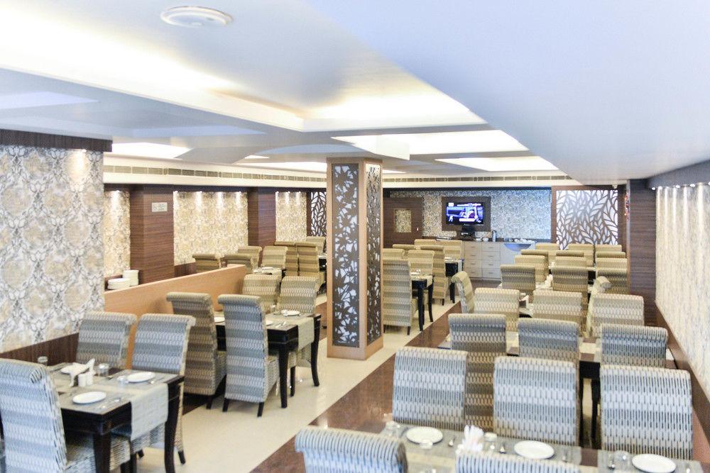 Puja Residency Hotel Varanasi Exterior foto