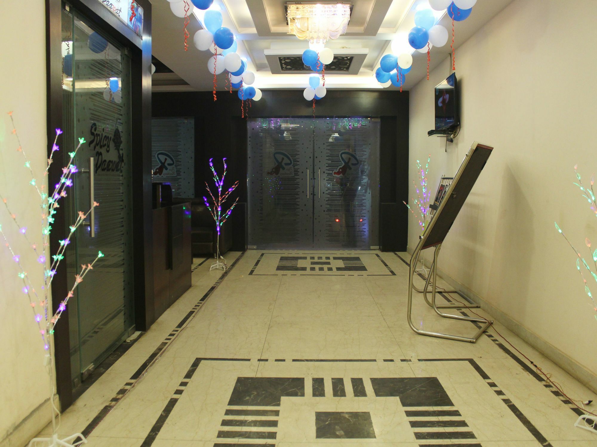 Puja Residency Hotel Varanasi Exterior foto
