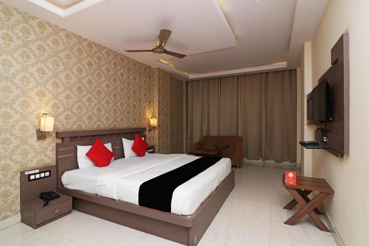 Puja Residency Hotel Varanasi Exterior foto