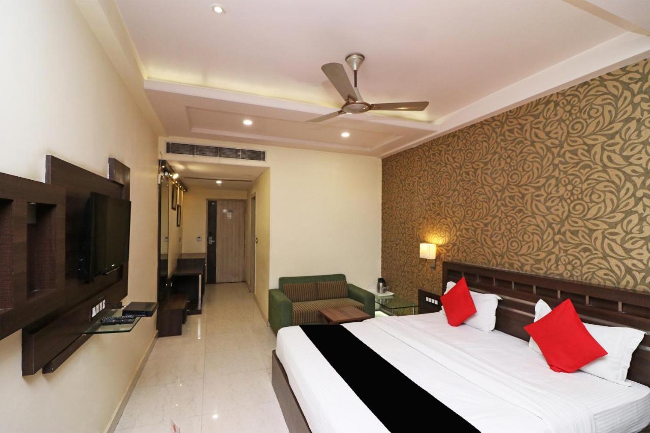 Puja Residency Hotel Varanasi Exterior foto