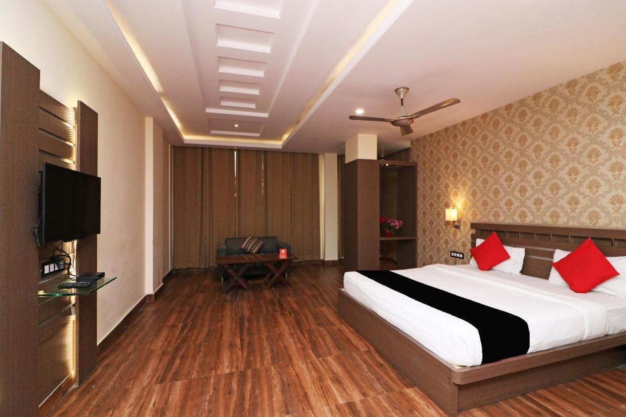 Puja Residency Hotel Varanasi Exterior foto