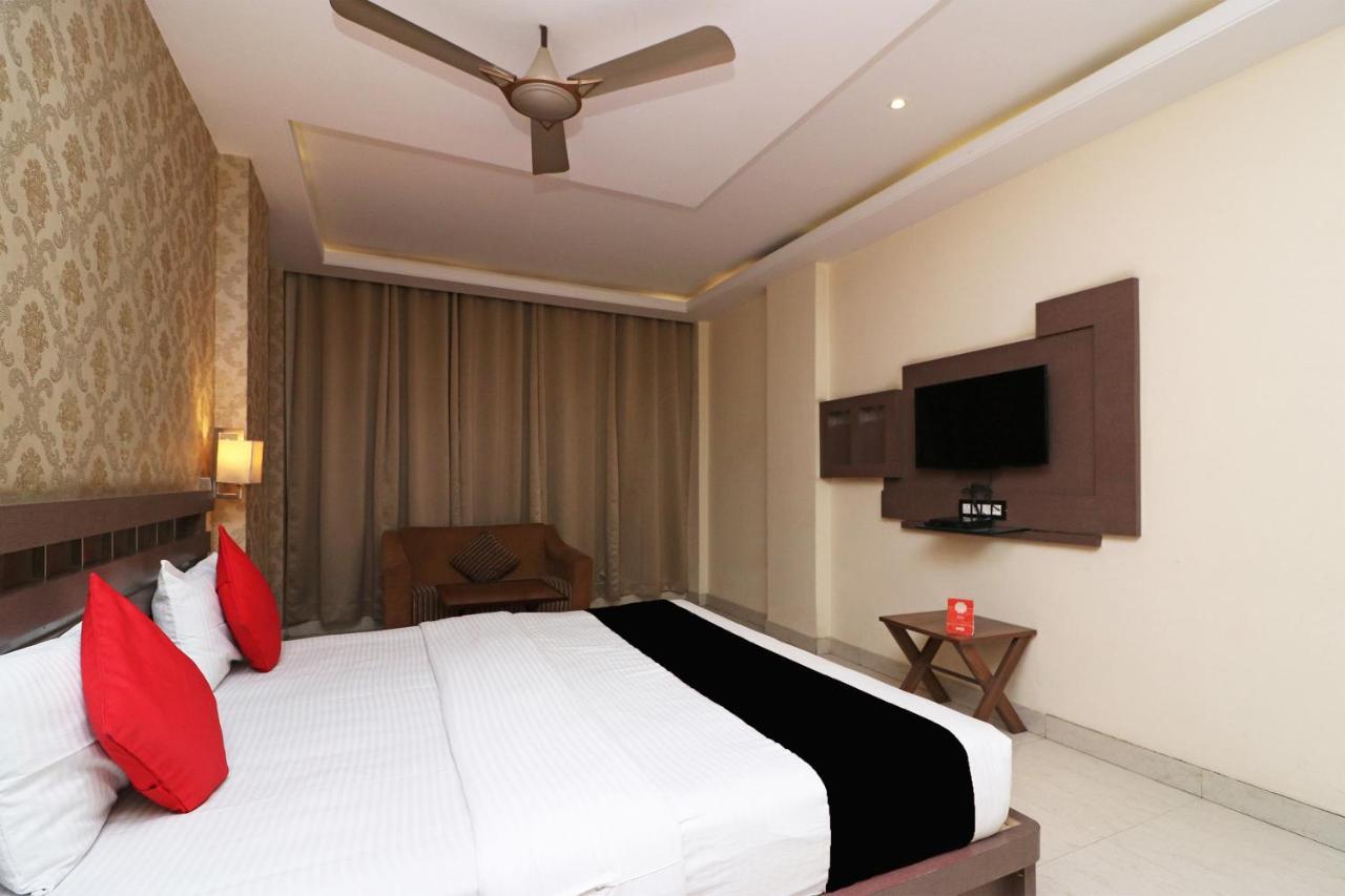Puja Residency Hotel Varanasi Exterior foto