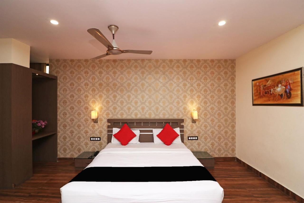 Puja Residency Hotel Varanasi Exterior foto